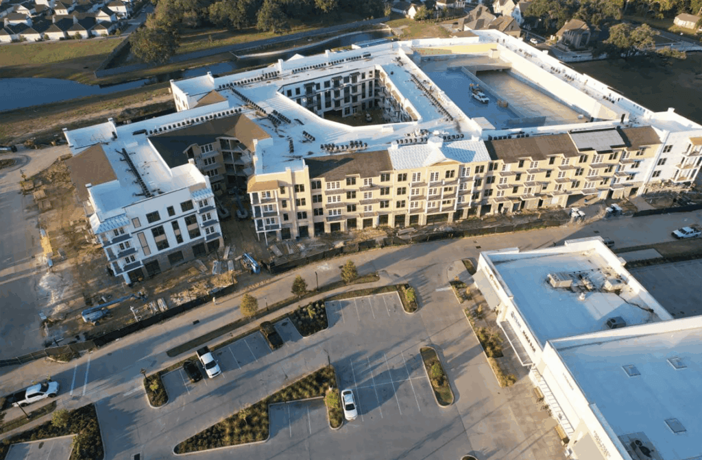 Everly at Rouzan Apartment Community